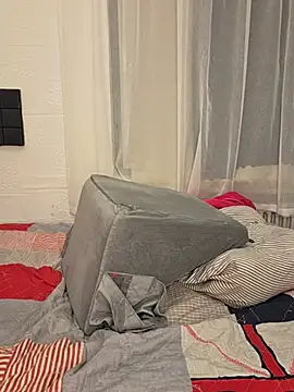 ShantelSexyYoungMilfie webcam