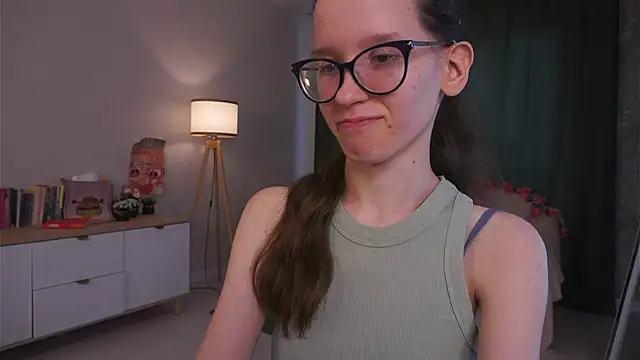 BettyBrowni webcam