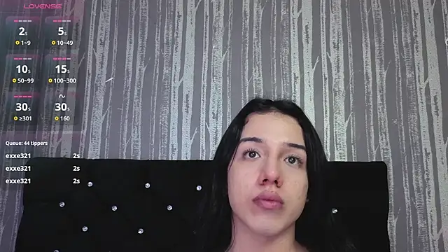 Alicee_Moonn webcam