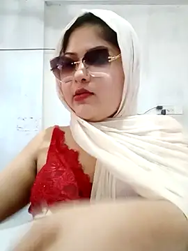 Nusrat-N live cam on StripChat