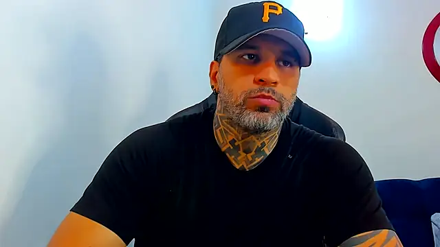 joshrigby (Ask my age) - boxer off and make my cock hard