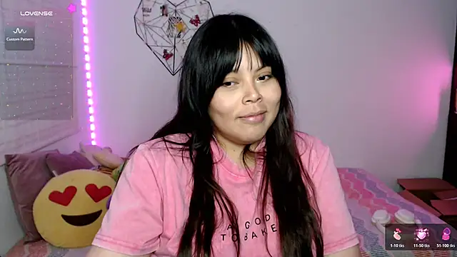 EllieMoonX webcam