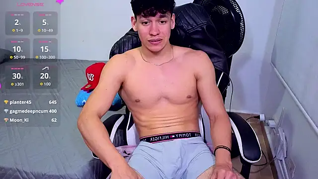luke_muscle (M twink) - Make me Cum!!