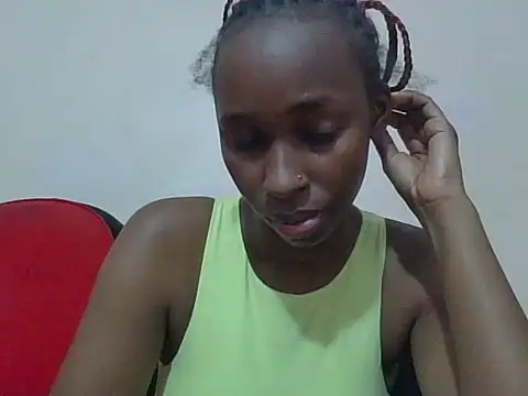 Lovey_doveyy webcam