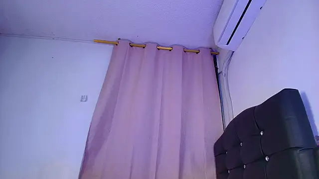 Mia_depp webcam