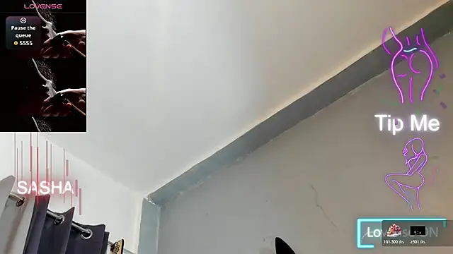 DominaAurumXXX webcam