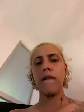 Velvet1_ webcam