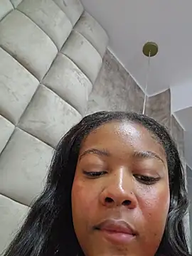 OriannaJames webcam