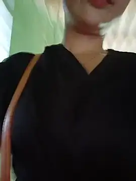 Mia_xxxx webcam