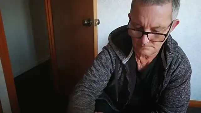 daddy_man live cam on StripChat