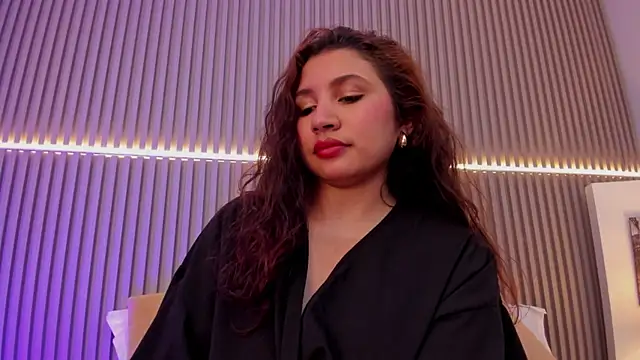 Victoria_Rosee webcam