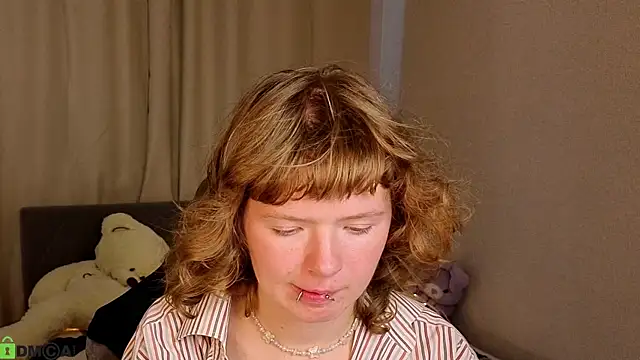 VioletDesiree webcam