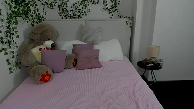 Charlotte_Stee webcam
