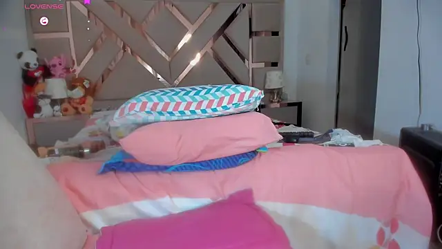ashelydainii webcam