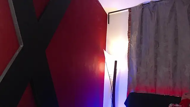 itsGiselleVelour live sex cam
