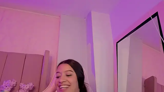 MollyBigBoobs12 webcam