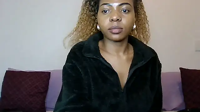 DiamondLuv29 webcam