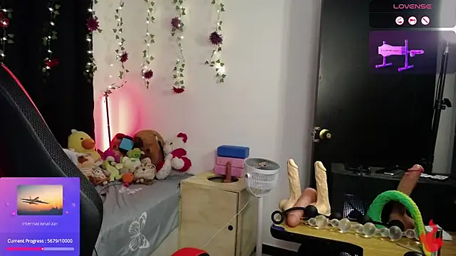 IncognitoLive1 webcam