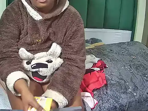 ThickBlackPussy24