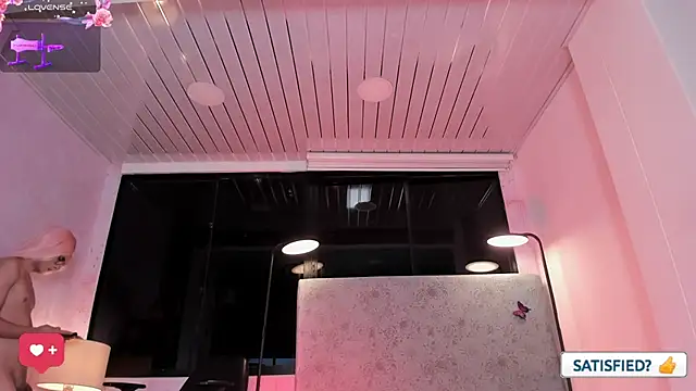 JESSI_NAOMI live cam on StripChat