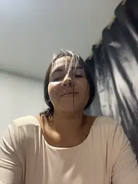 ScarletDarkMuse webcam