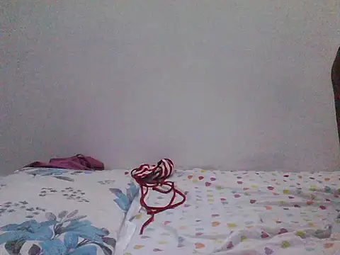 cum_queen254 webcam