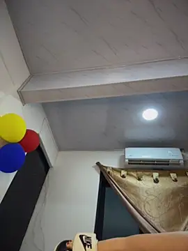 Sarahballiston_ webcam