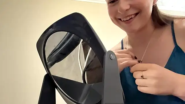 TaIliedGuest webcam
