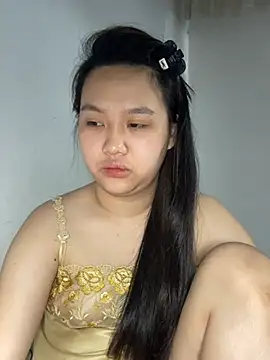 Almira6868 webcam