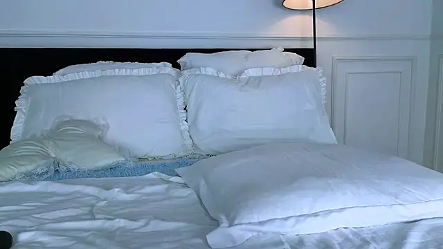 NicoleMarani webcam
