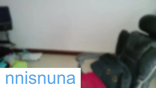 nunanunanuna webcam