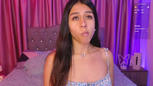 Emiily_Scott1 webcam