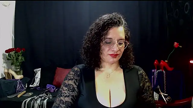 Aleja_Gonzales webcam