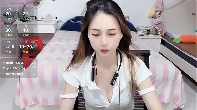 miaomiao-99 webcam
