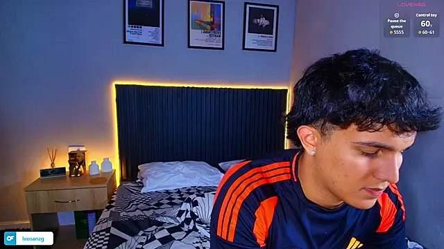 Leo_Savage_ live sex cam