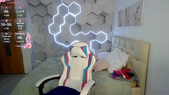 aliicemeow live cam on StripChat