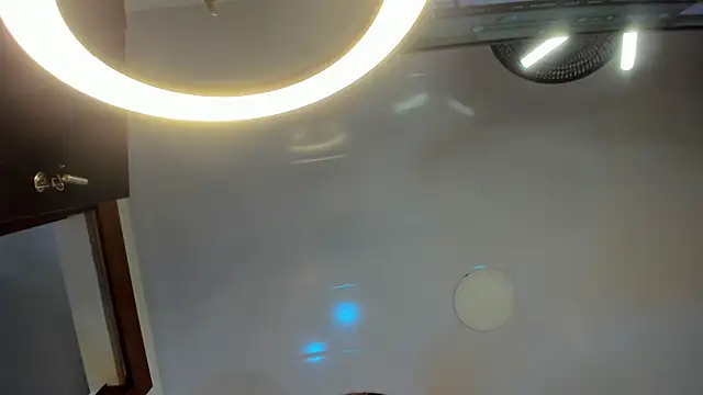 LittleeJaz webcam