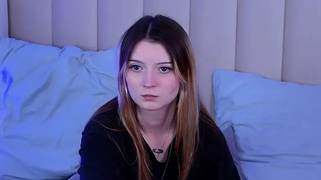 AlyssFrost webcam