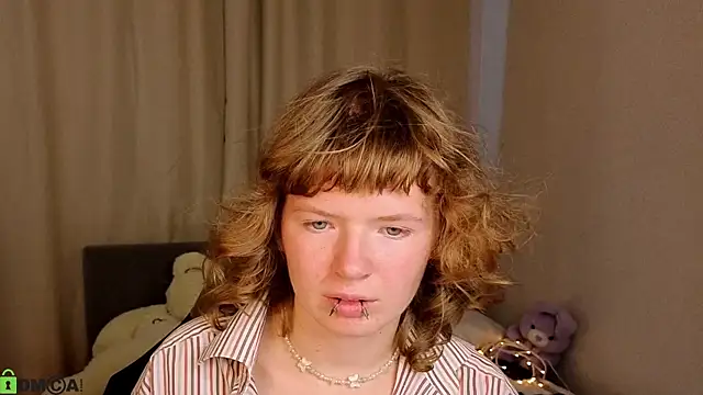 VioletDesiree webcam