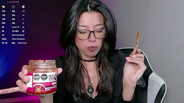 NanakoDollx live sex cam
