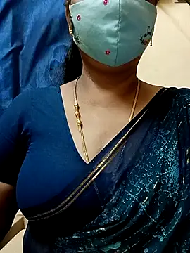 sushma26 Live Webcam on Stripchat