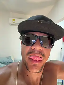 bigdick211292 webcam