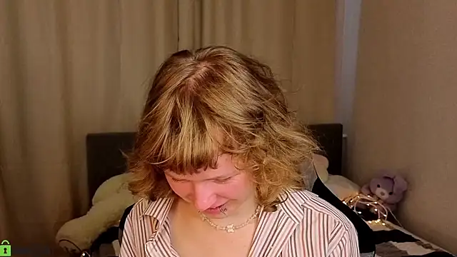 VioletDesiree webcam