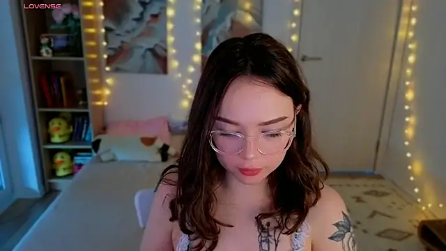 MilenaSaint webcam
