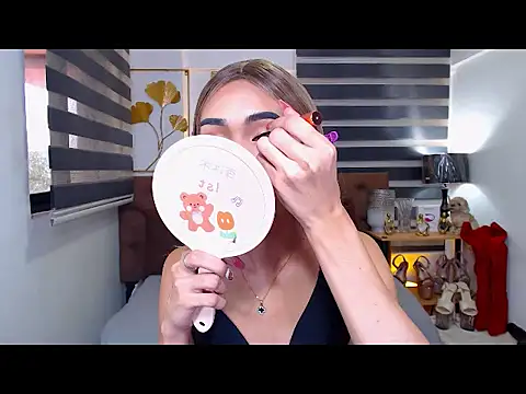 JuicyCockThea webcam