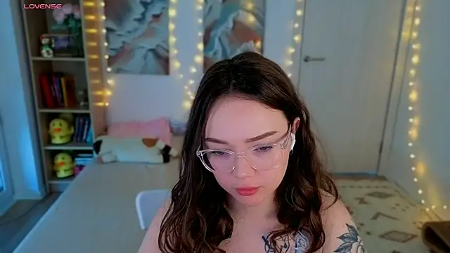 MilenaSaint webcam