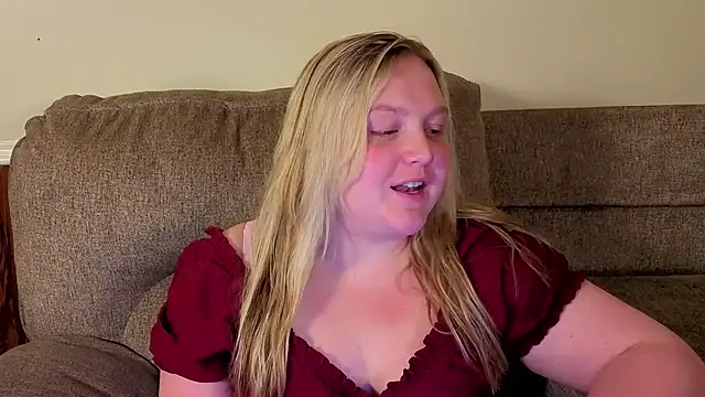 PhatAssBlond webcam