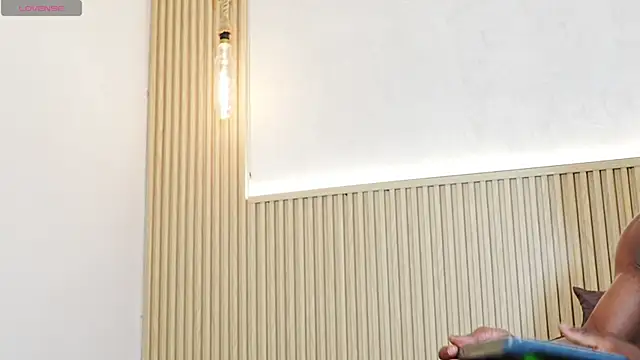 maxmuscle10 webcam