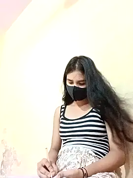 Mahira-- webcam