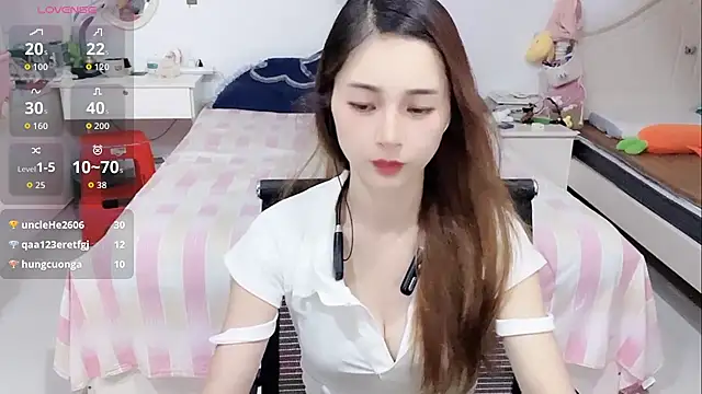miaomiao-99 webcam